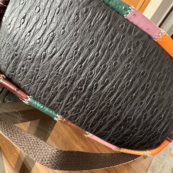 Super Cute colorful Purse 👛 - Picture 7 of 16